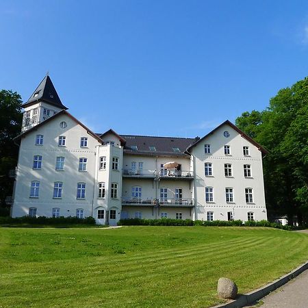 Jadgschloss Zu Hohen Niendorf Esterno foto