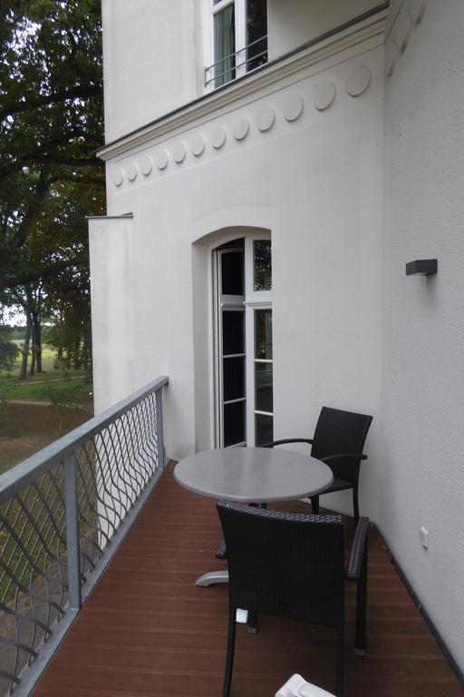 Jadgschloss Zu Hohen Niendorf Esterno foto